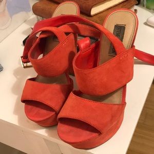Steve Madden coral pumps
